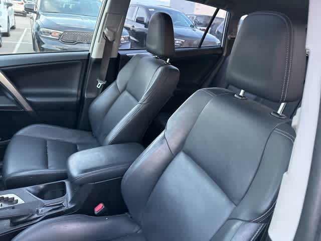 Thumbnail: 2013 Toyota RAV4 - 3