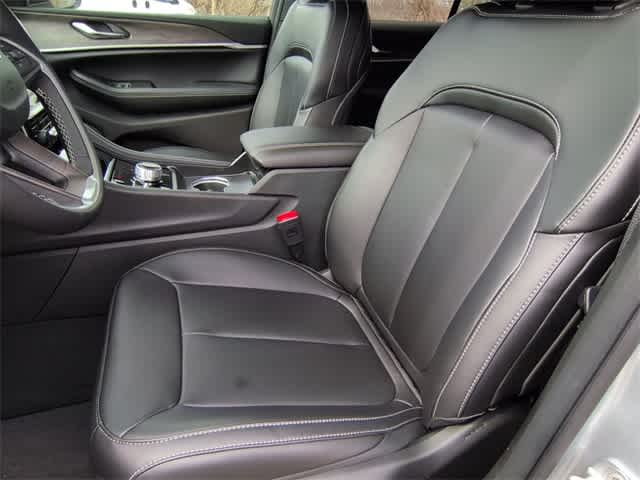 Thumbnail: 2025 Jeep Grand Cherokee - 16