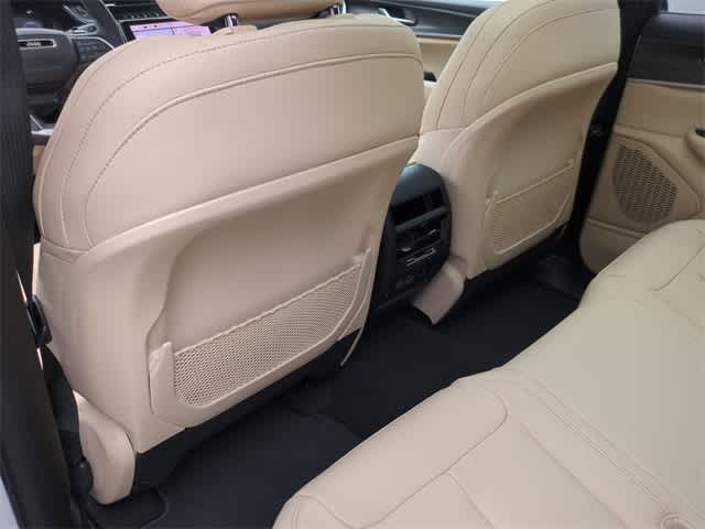 Thumbnail: 2025 Jeep Grand Cherokee - 19