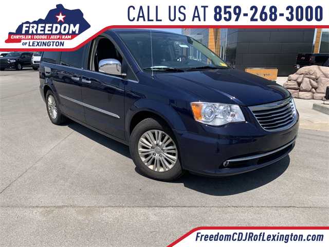 2014 Chrysler Town & Country  -
                  Lexington, KY