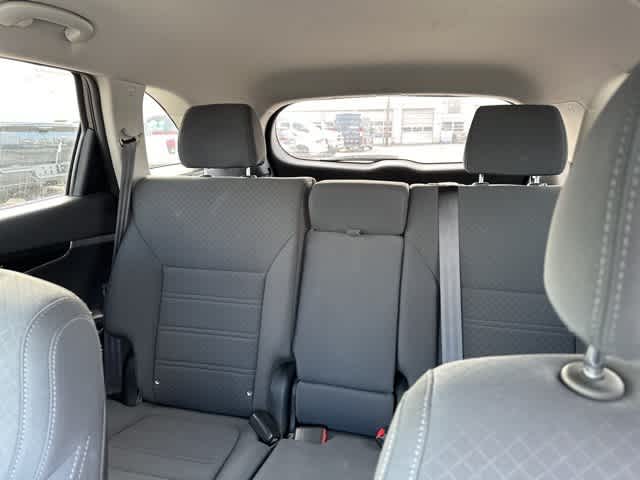 Thumbnail: 2018 Kia Sorento - 4