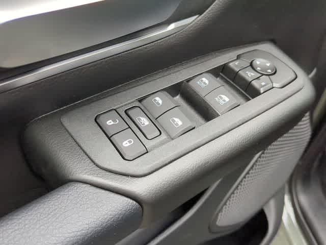 Thumbnail: 2026 RAM 1500 - 18