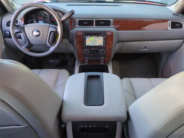 Thumbnail: 2008 Chevrolet Tahoe - 16