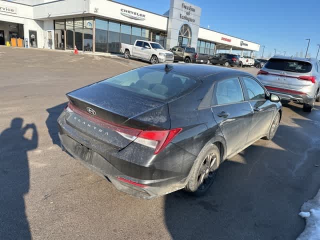 Thumbnail: 2023 Hyundai Elantra - 14