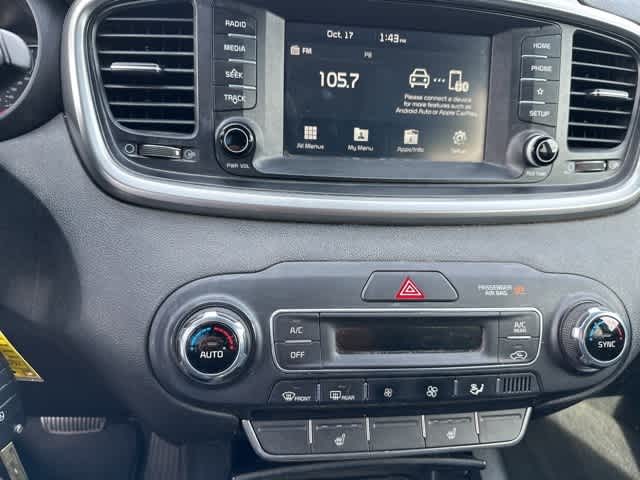 Thumbnail: 2019 Kia Sorento - 10