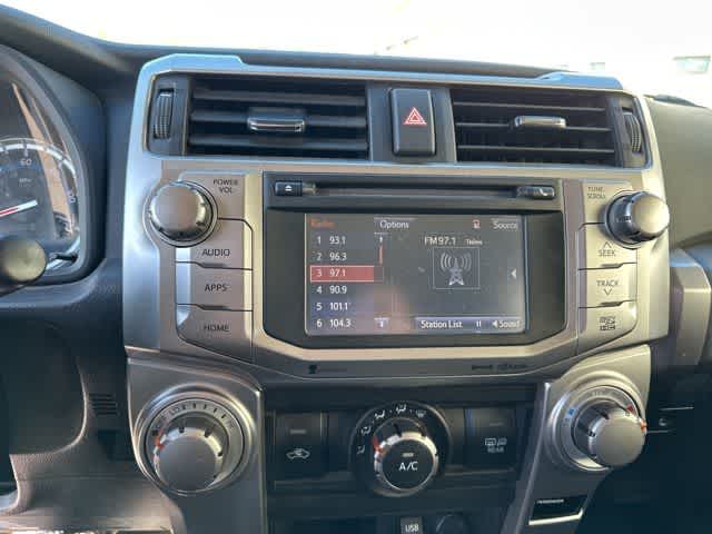 Thumbnail: 2016 Toyota 4Runner - 8