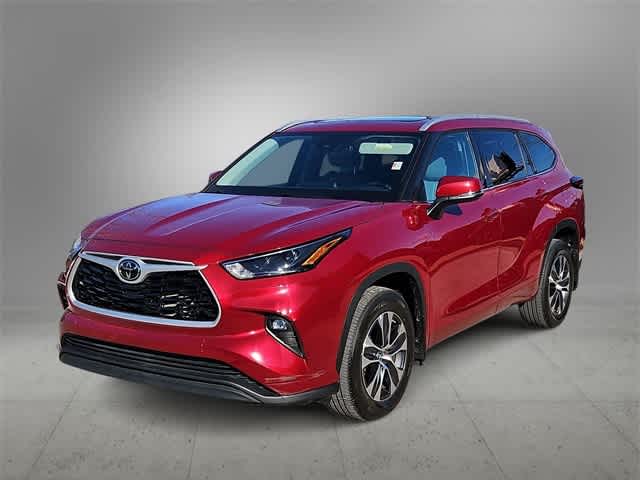 Thumbnail: 2022 Toyota Highlander - 4