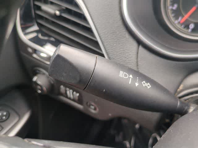 Thumbnail: 2019 Jeep Cherokee - 26