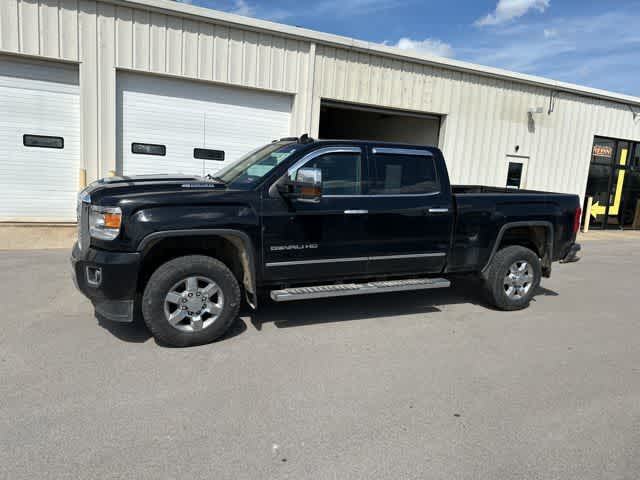 Thumbnail: 2019 GMC Sierra 3500 - 16