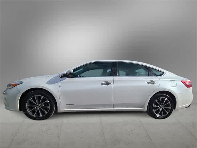 Thumbnail: 2016 Toyota Avalon - 5