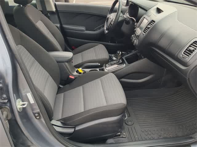 Thumbnail: 2018 Kia Forte - 22