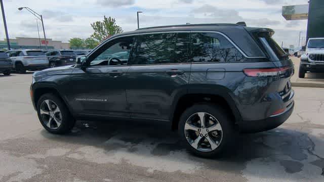 Thumbnail: 2026 Jeep Grand Cherokee - 6