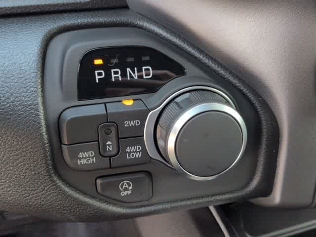 Thumbnail: 2026 RAM 1500 - 32