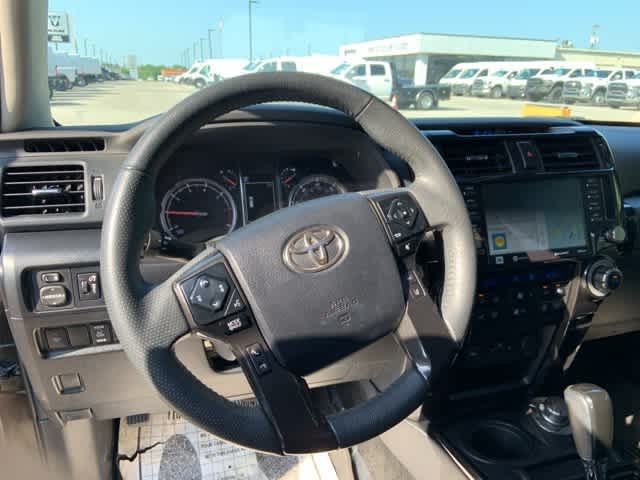 Thumbnail: 2021 Toyota 4Runner - 6
