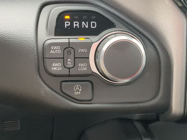 Thumbnail: 2026 RAM 1500 - 33
