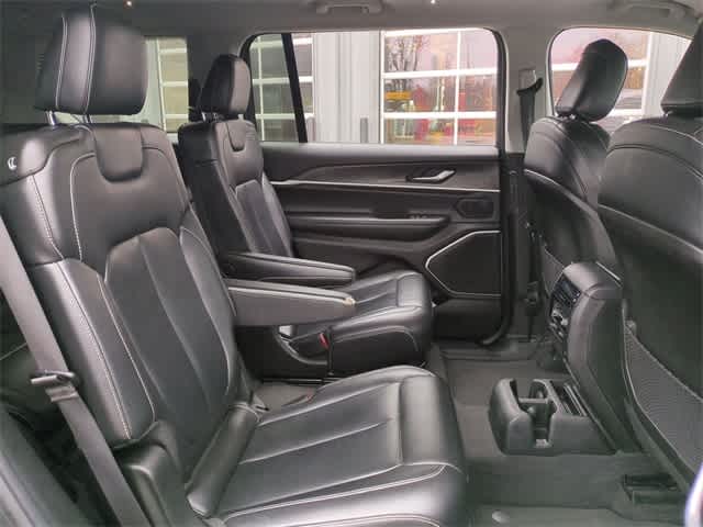 Thumbnail: 2022 Jeep Grand Cherokee L - 21