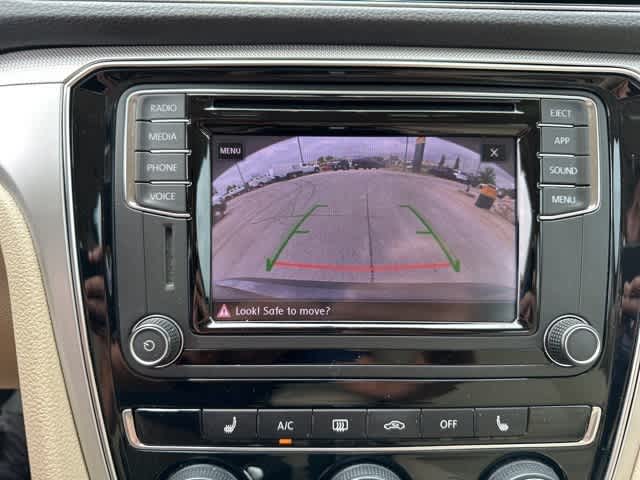 Thumbnail: 2019 Volkswagen Passat - 8