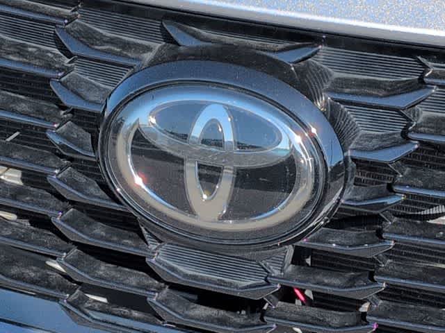 Thumbnail: 2021 Toyota Highlander - 12