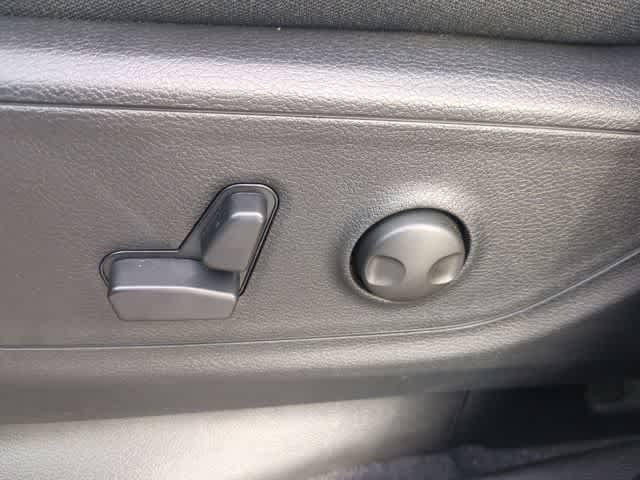 Thumbnail: 2026 RAM 1500 - 18