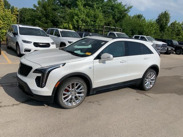 Thumbnail: 2021 Cadillac XT4 - 16