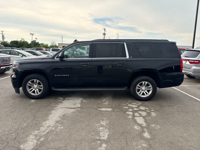 Thumbnail: 2016 Chevrolet Suburban - 8