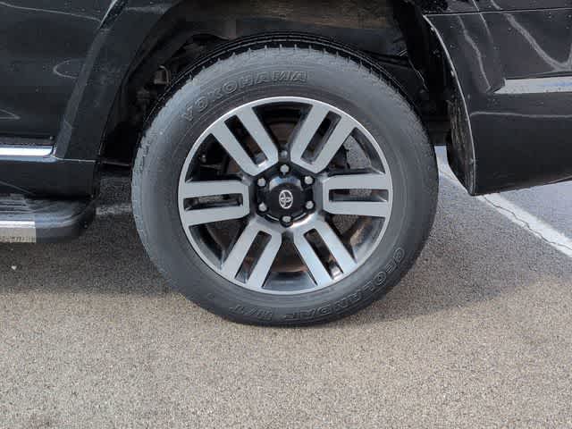 Thumbnail: 2015 Toyota 4Runner - 14