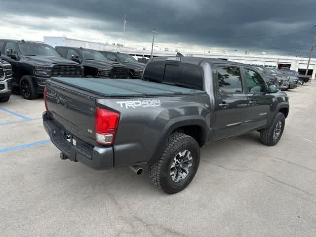 Thumbnail: 2017 Toyota Tacoma - 19