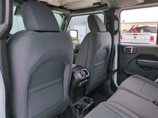 Thumbnail: 2025 Jeep Gladiator - 18