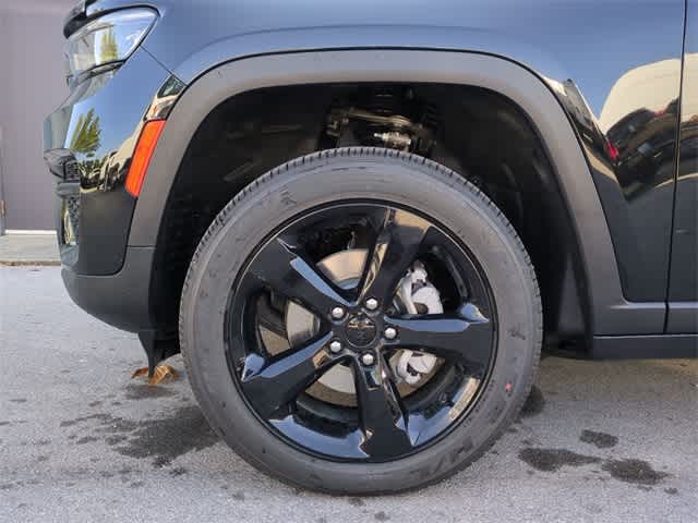 Thumbnail: 2025 Jeep Grand Cherokee - 14