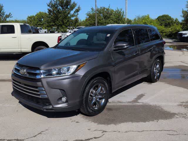 Thumbnail: 2017 Toyota Highlander - 4