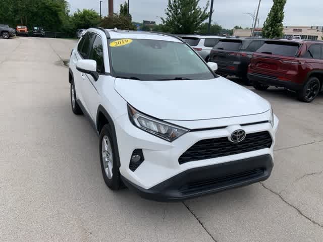 Thumbnail: 2019 Toyota RAV4 - 30