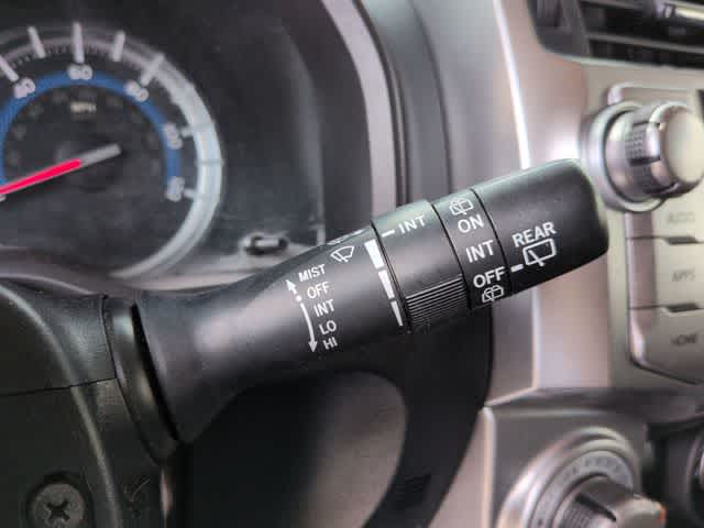 Thumbnail: 2016 Toyota 4Runner - 25