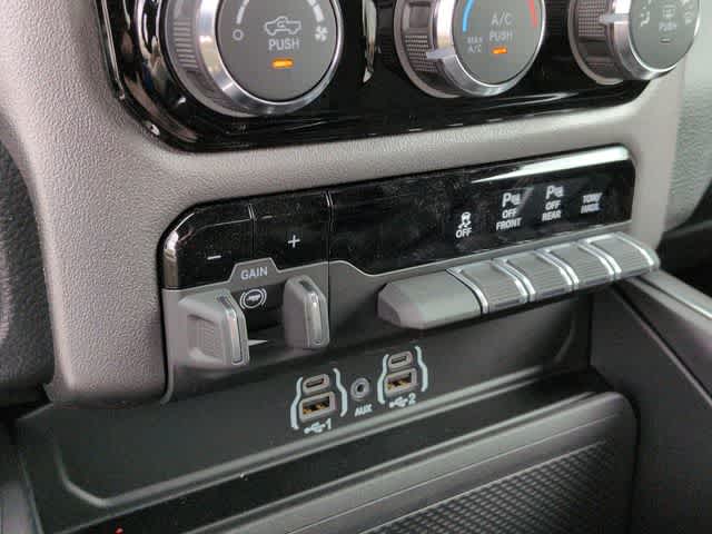 Thumbnail: 2026 RAM 1500 - 40