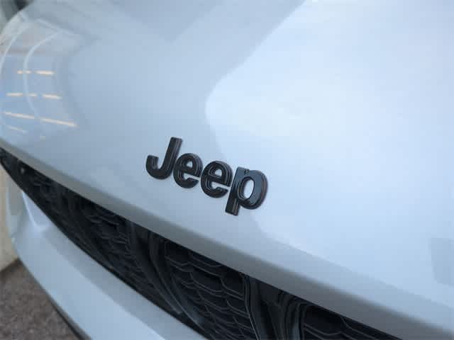 Thumbnail: 2025 Jeep Grand Cherokee L - 12