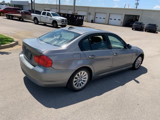 Thumbnail: 2009 BMW 3 Series - 15
