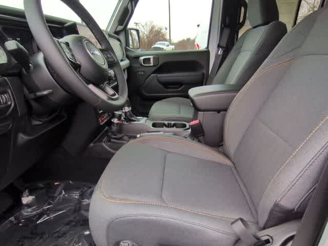 Thumbnail: 2026 Jeep Gladiator - 10