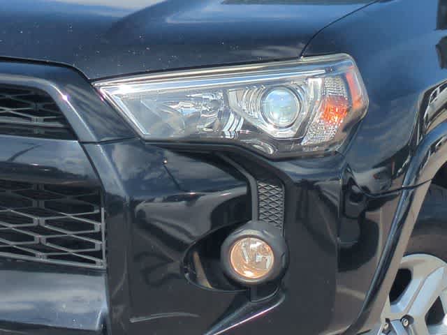Thumbnail: 2016 Toyota 4Runner - 11