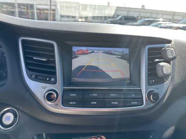 Thumbnail: 2018 Hyundai Tucson - 10