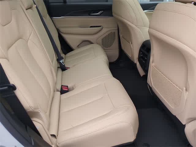 Thumbnail: 2025 Jeep Grand Cherokee - 22