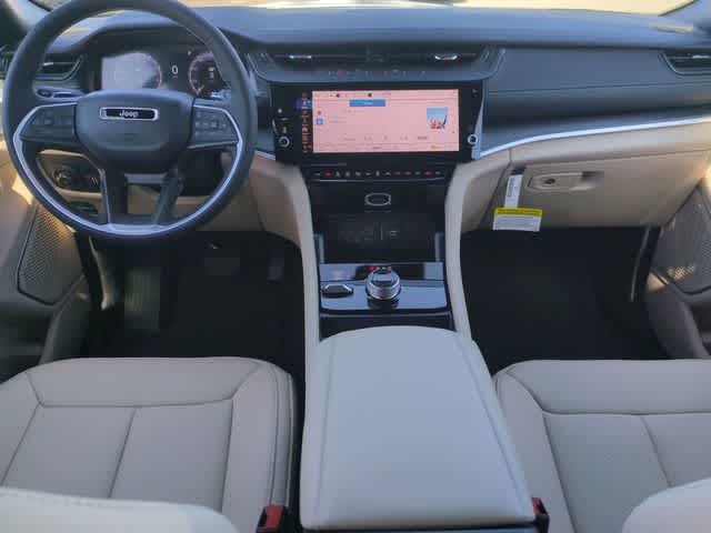 Thumbnail: 2026 Jeep Grand Cherokee - 15