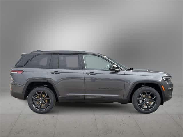 Thumbnail: 2025 Jeep Grand Cherokee - 9