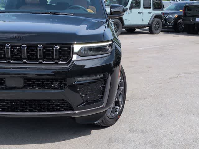 Thumbnail: 2026 Jeep Grand Cherokee - 11