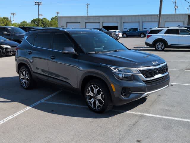 Thumbnail: 2022 Kia Seltos - 2