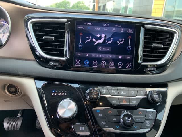 Thumbnail: 2019 Chrysler Pacifica - 7