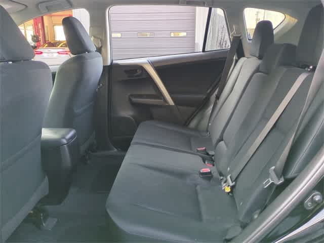 Thumbnail: 2016 Toyota RAV4 - 20