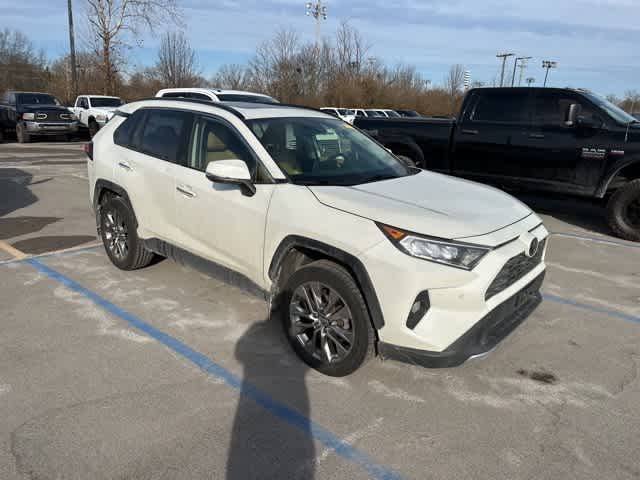 Thumbnail: 2019 Toyota RAV4 - 31