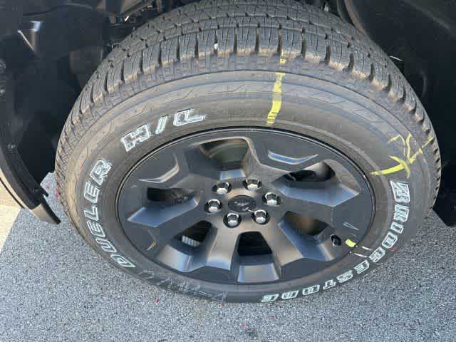 Thumbnail: 2026 RAM 1500 - 3