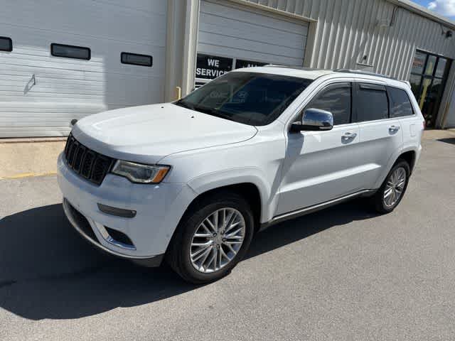 Thumbnail: 2017 Jeep Grand Cherokee - 17