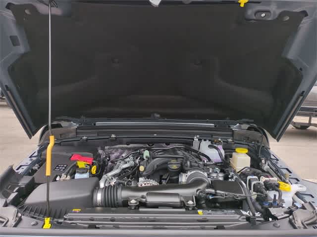 Thumbnail: 2025 Jeep Gladiator - 14