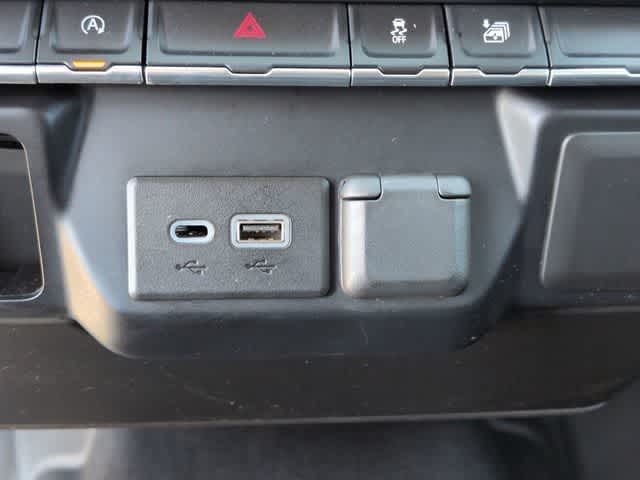 Thumbnail: 2020 Chevrolet Silverado 1500 - 31